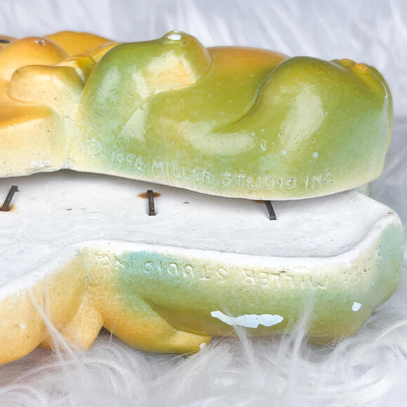 Vintage Chalkware Decor | 50's Miller Studios Elephant Plaster Plaques - Picture 7 of 7